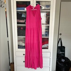Crown & Ivy Vibrant Pink Maxi Dress